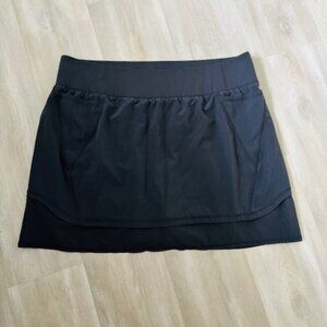 LIVI ACTIVE dark gray plus-size skort with pockets 22/24
